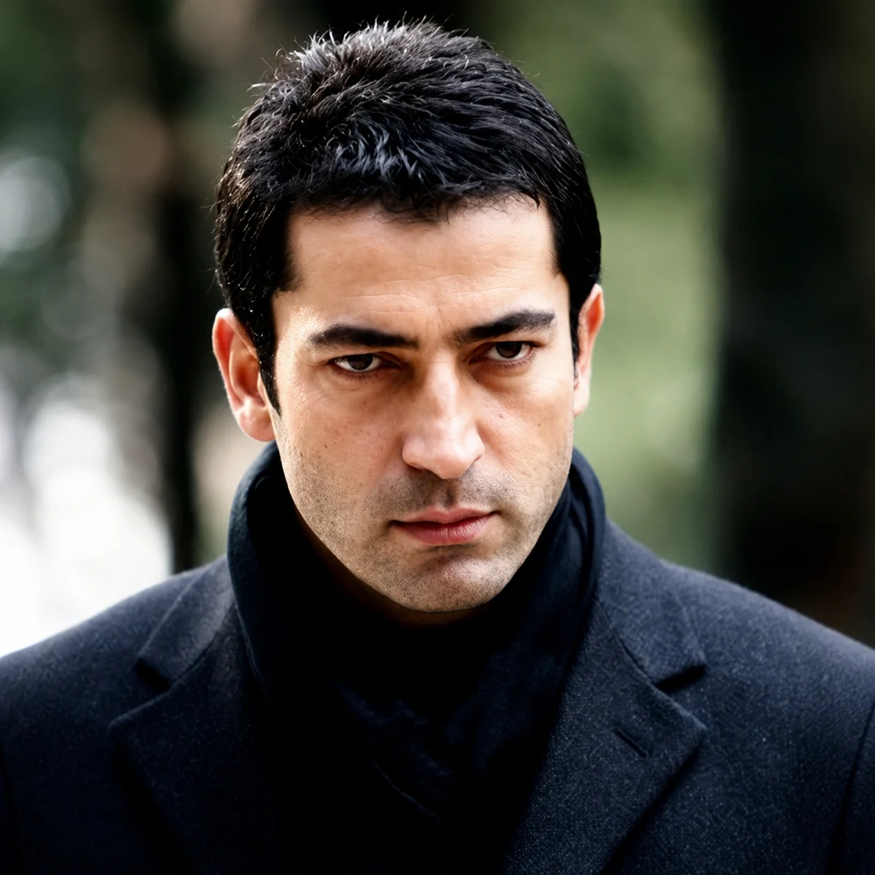 Kenan İmirzalıoğlu'nun Ekranlara Dönüşünü Beğendiniz mi?